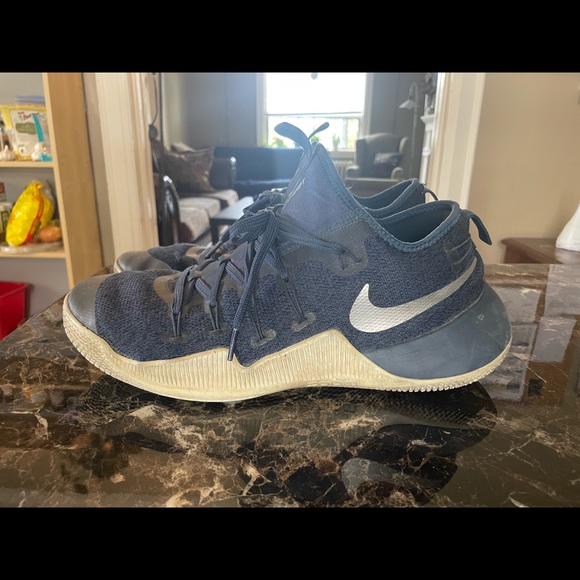 Blue Nike Hypershift Training Shoes - Picture 4 of 7